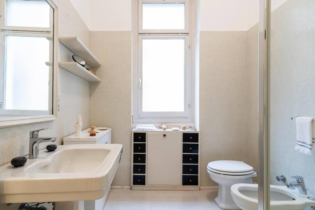 Anita Flexyrent Apt In Brera District A.C. Wifi 밀라노 외부 사진