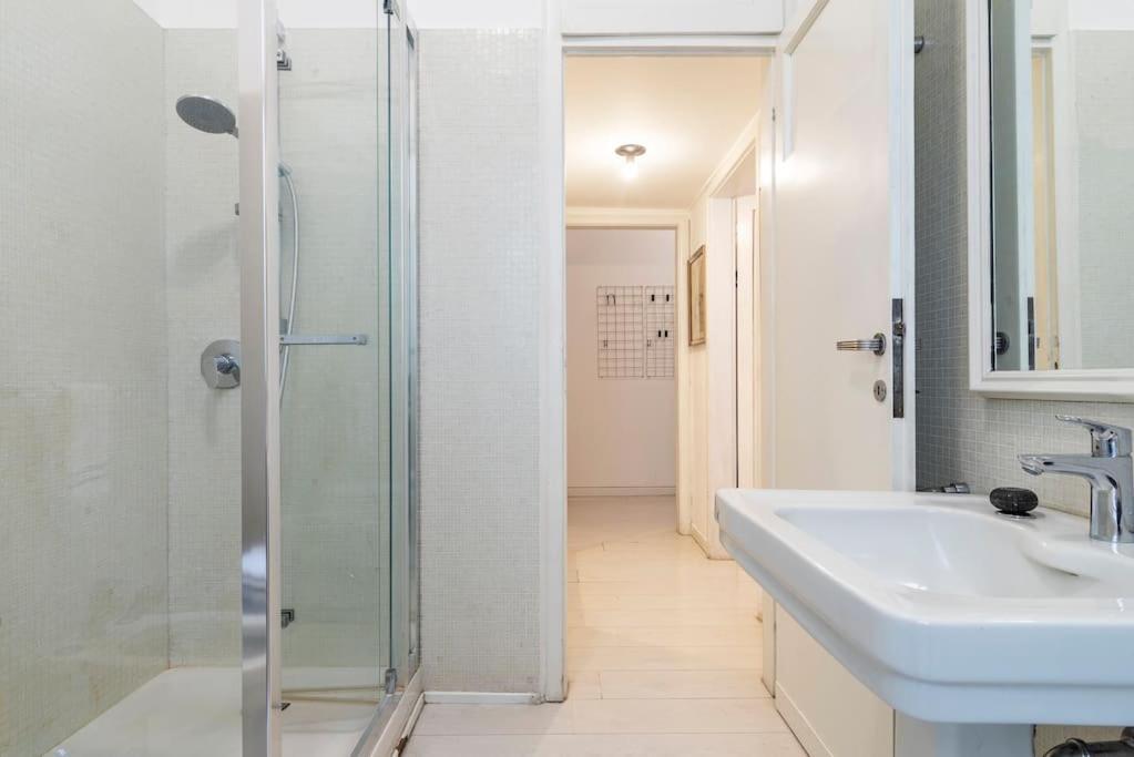 Anita Flexyrent Apt In Brera District A.C. Wifi 밀라노 외부 사진